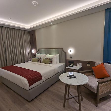 Boulevard 9 Luxury Resort & Spa Nadiad Экстерьер фото