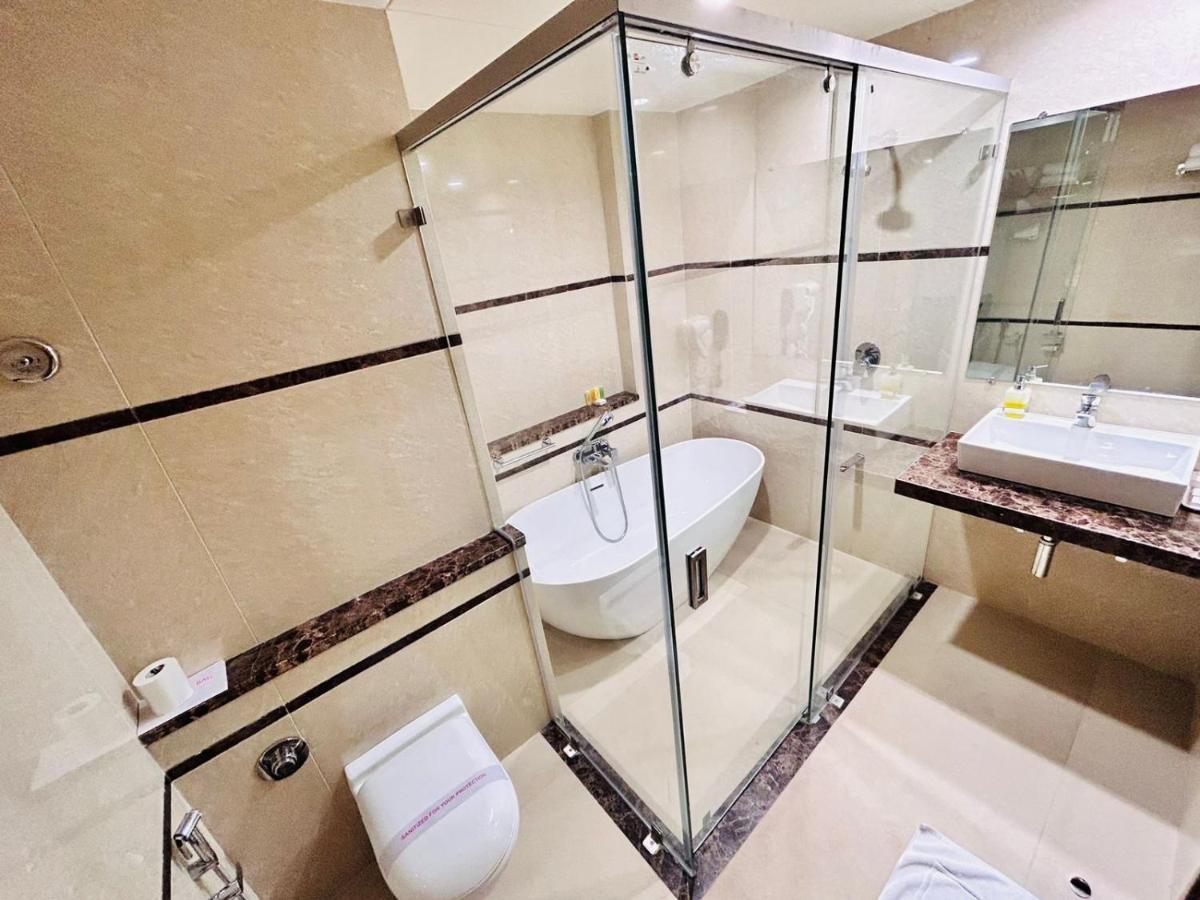 Boulevard 9 Luxury Resort & Spa Nadiad Экстерьер фото