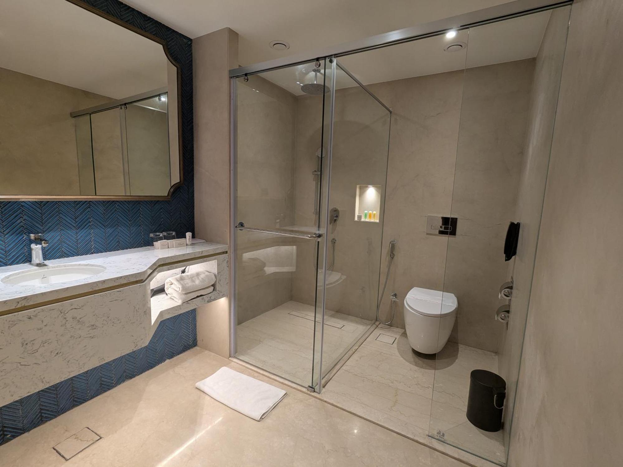 Boulevard 9 Luxury Resort & Spa Nadiad Экстерьер фото