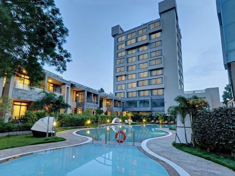 Boulevard 9 Luxury Resort & Spa Nadiad Экстерьер фото